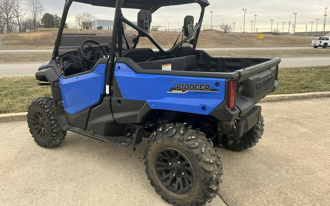2021 Honda Pioneer 1000 Deluxe