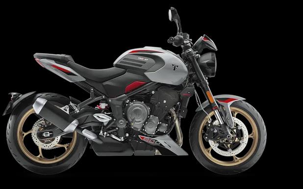 2026 Trident 800