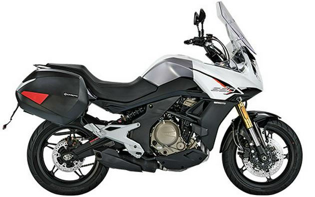 2023 CFMOTO 650 Adventura