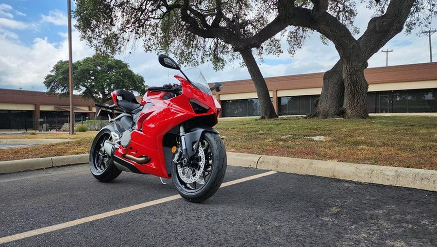 2024 Ducati Panigale V2 Red