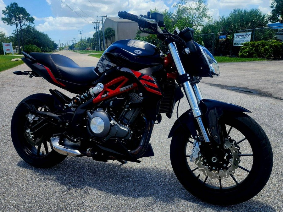 2022 Benelli 302S