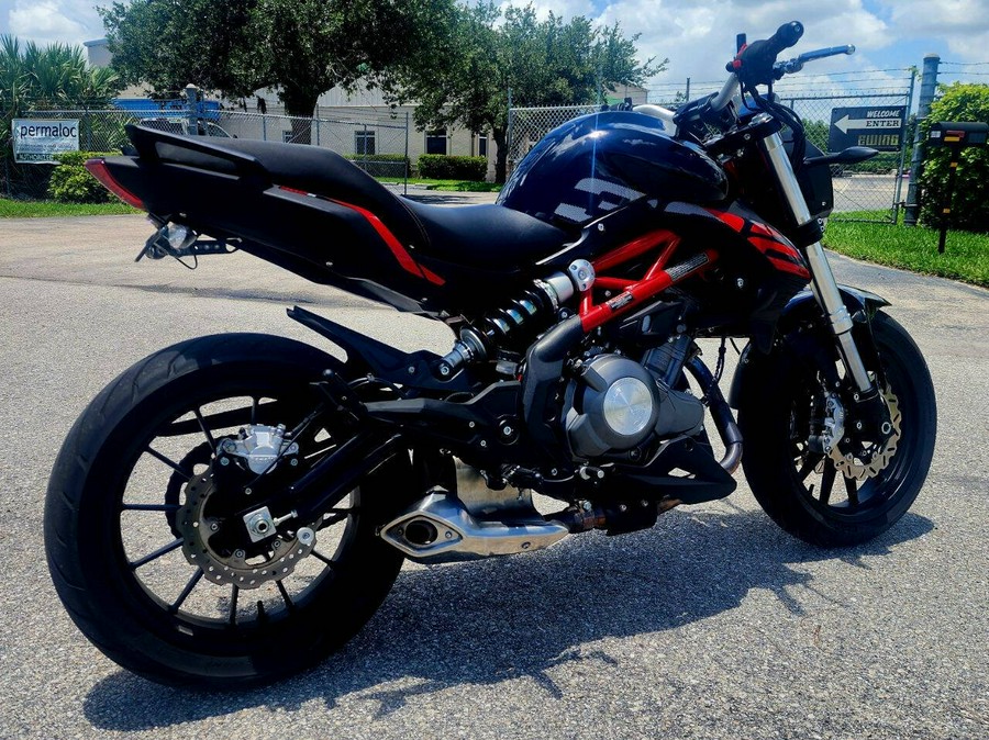 2022 Benelli 302S