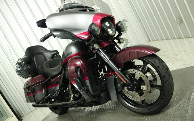 2019 Harley-Davidson® FLHTKSE - CVO™ Limited