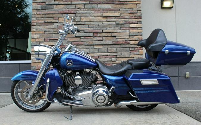 2013 Harley-Davidson FLHRSE5 - CVO Road King