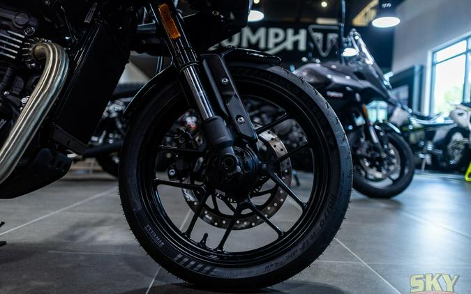2026 Triumph Thruxton 400