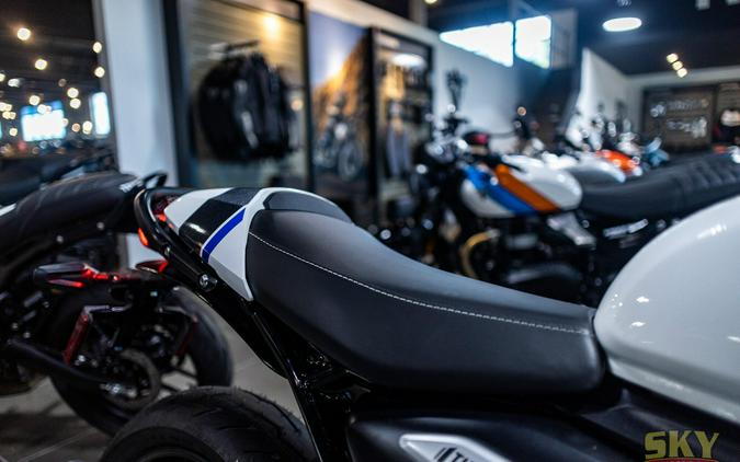2026 Triumph Thruxton 400