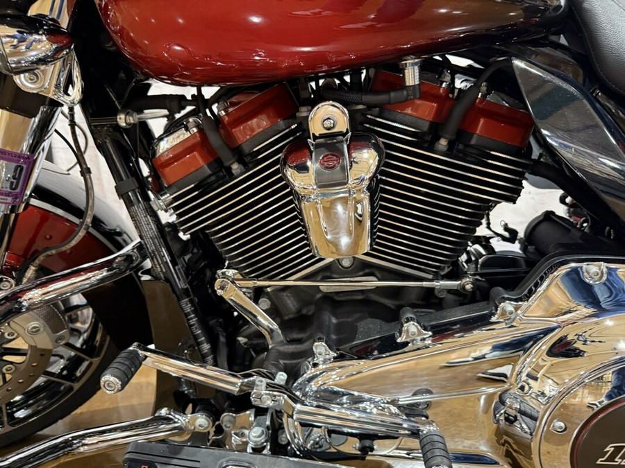 2021 Harley-Davidson CVO Street Glide FLHXSE Sunset Orng & Black