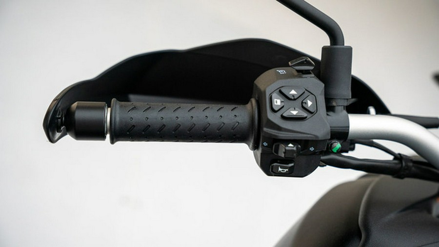 2025 Aprilia Tuareg 660