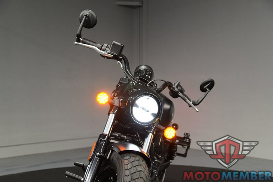 2025 Indian Scout Bobber Limited +Tech Black Smoke