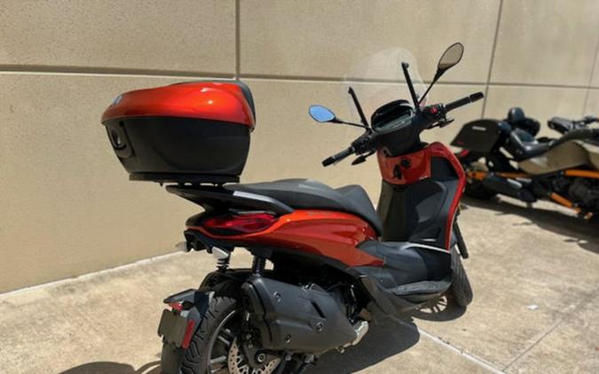 2024 Piaggio BV400