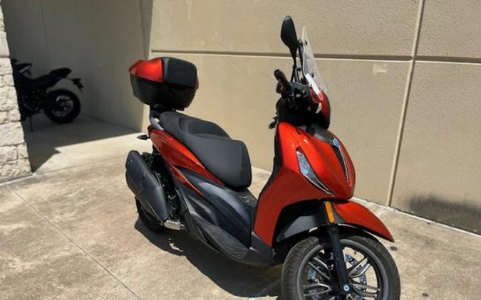 2024 Piaggio BV400