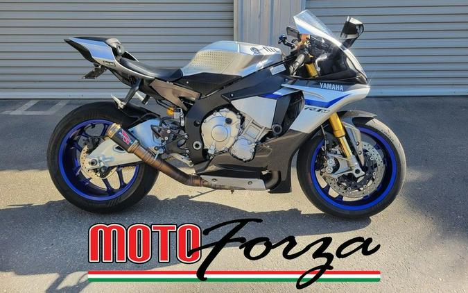2015 Yamaha YZF-R1M