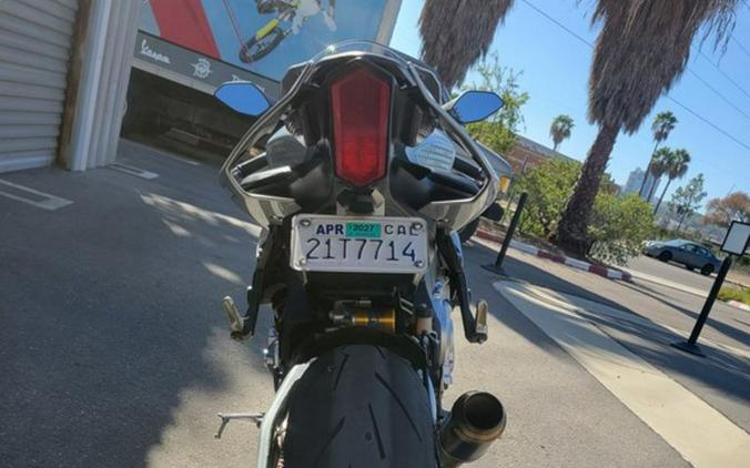 2015 Yamaha YZF-R1M