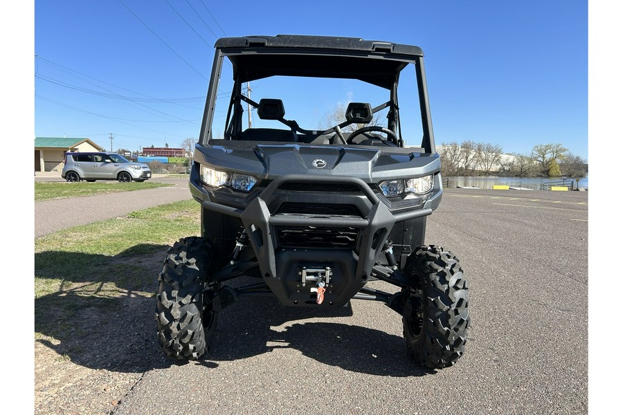 2024 Can-Am SSV DEF XT 64 HD10 GY 24 XT HD10