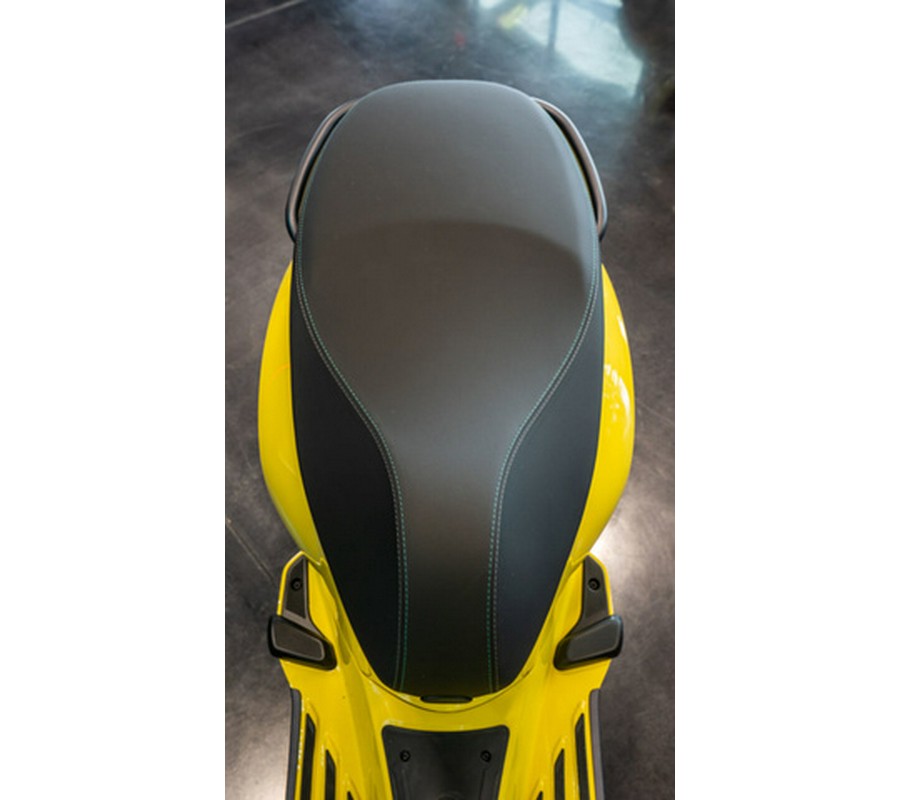 2025 Vespa Primavera 150 S