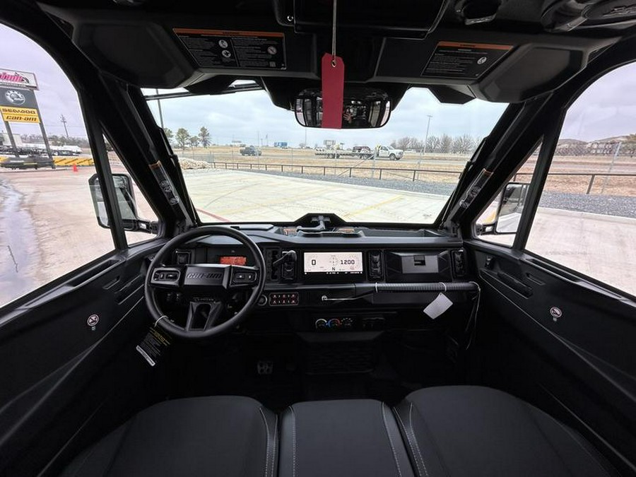 2026 Can-Am® Defender MAX Limited HD11