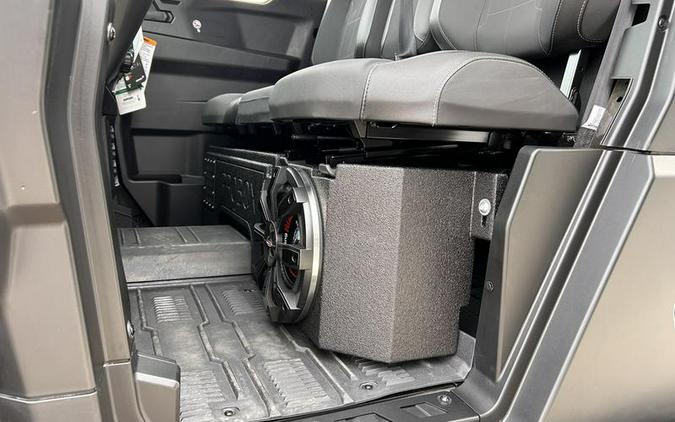 2026 Can-Am® Defender MAX Limited HD11