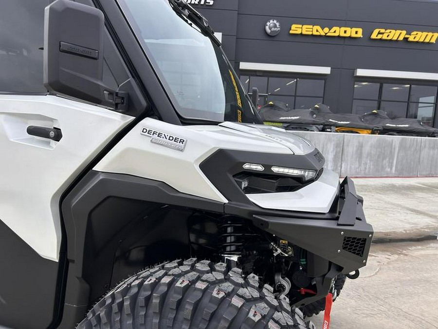 2026 Can-Am® Defender MAX Limited HD11