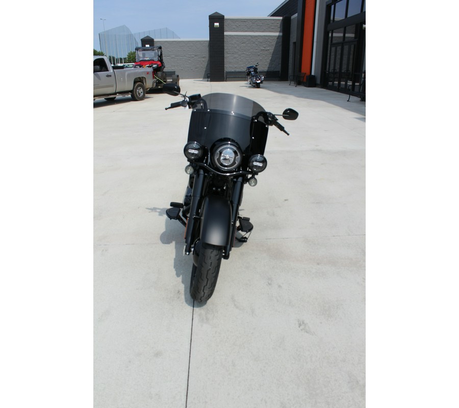 2026 Harley-Davidson Deadwood™
