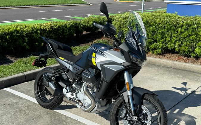 2025 Moto Guzzi Stelvio