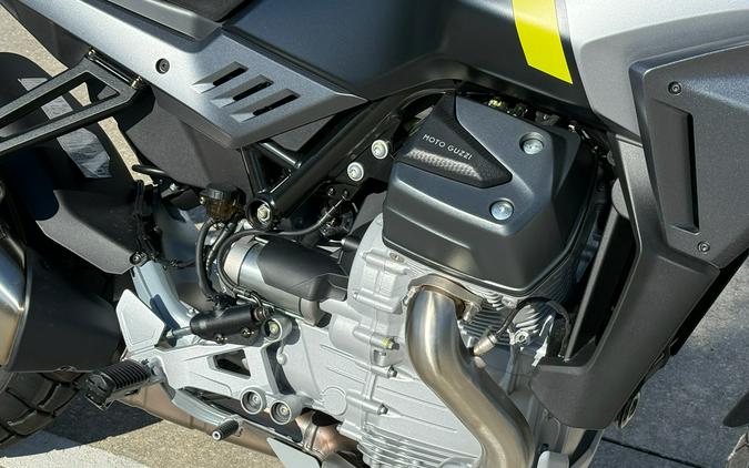 2025 Moto Guzzi Stelvio