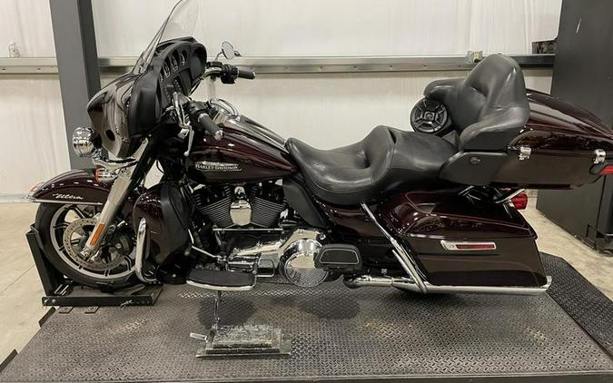 2014 Harley-Davidson® FLHTCU - Electra Glide® Ultra Classic®