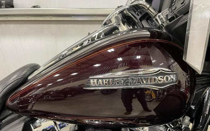 2014 Harley-Davidson® FLHTCU - Electra Glide® Ultra Classic®