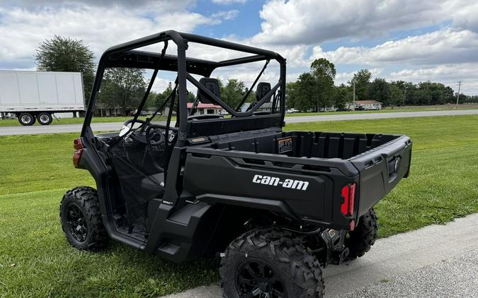 2024 Can-Am® Defender DPS HD9 Fiery Red