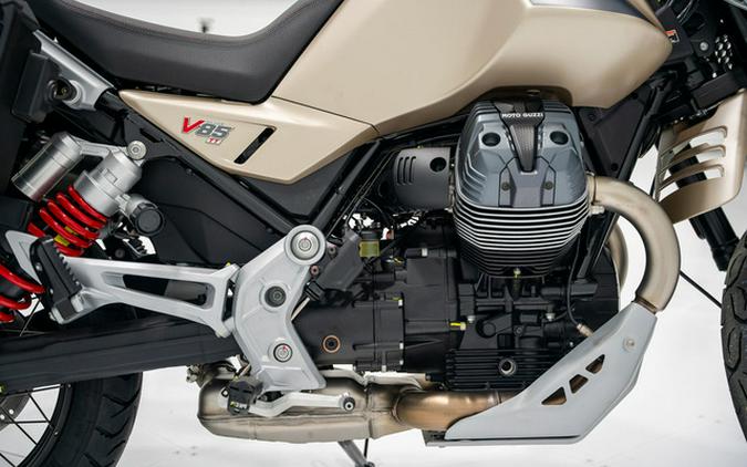 2025 Moto Guzzi V85 TT Travel