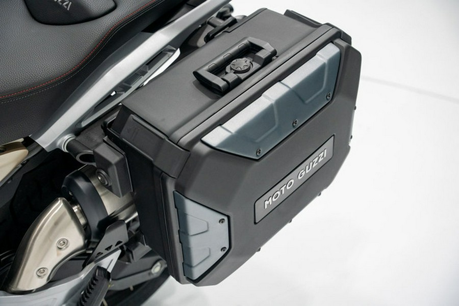 2025 Moto Guzzi V85 TT Travel