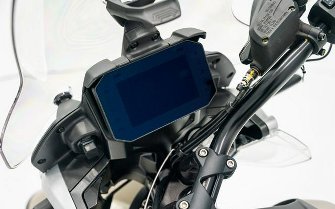 2025 Moto Guzzi V85 TT Travel