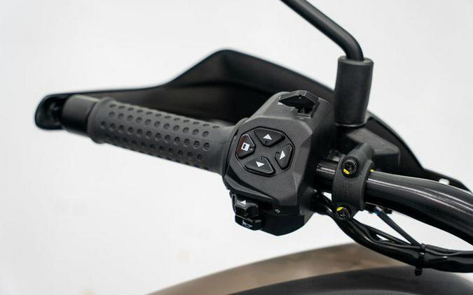 2025 Moto Guzzi V85 TT Travel