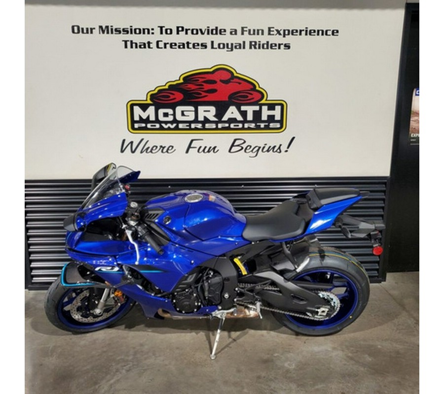 2026 Yamaha YZF R1