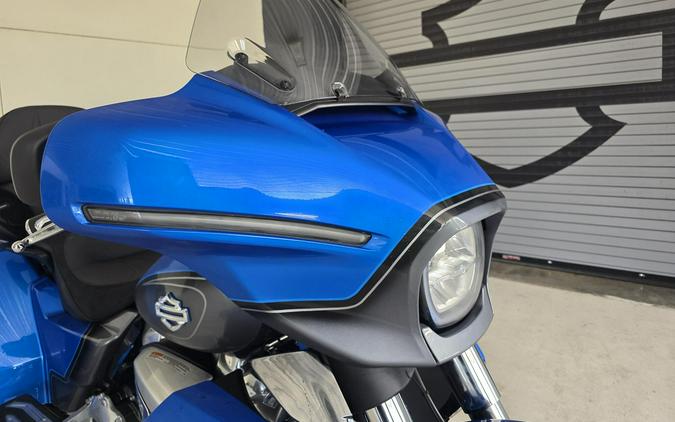 2026 Harley-Davidson® CVO Street Glide 3 Limited Electric Coast CVO Two-Tone