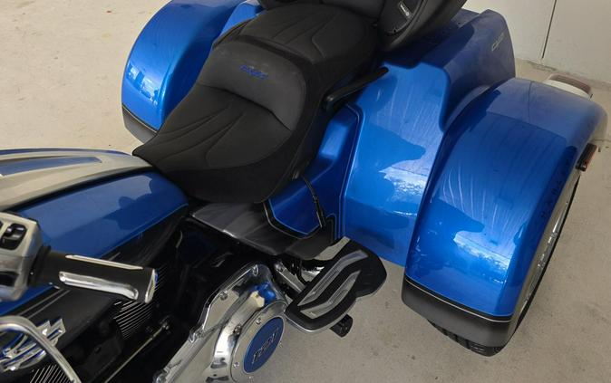 2026 Harley-Davidson® CVO Street Glide 3 Limited Electric Coast CVO Two-Tone