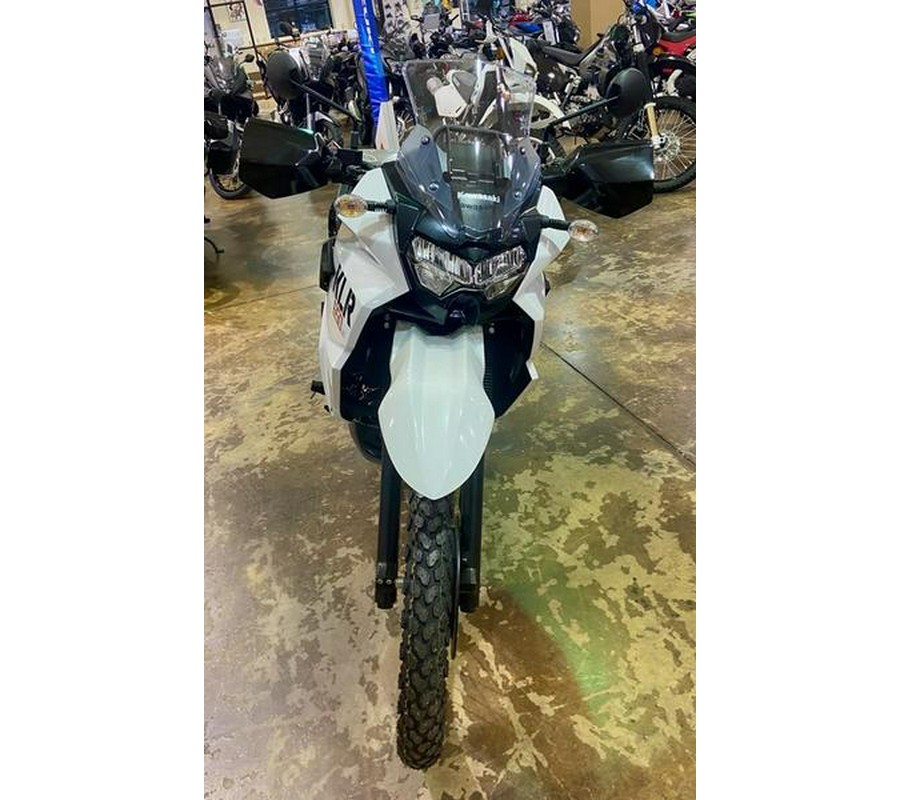 2025 Kawasaki KLR®650 Pearl Crystal White/Metallic Carbon Gray