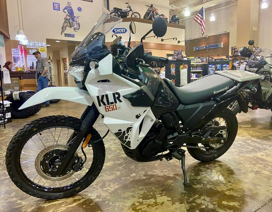 2025 Kawasaki KLR®650 Pearl Crystal White/Metallic Carbon Gray