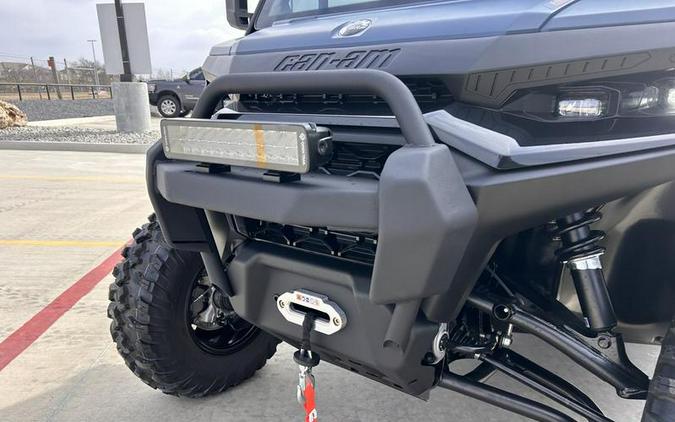 2026 Can-Am® Defender MAX XT CAB HD11 With 10.25 in.display