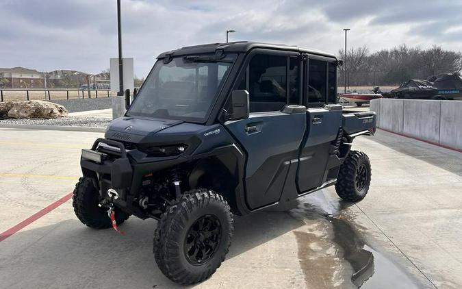 2026 Can-Am® Defender MAX XT CAB HD11 With 10.25 in.display