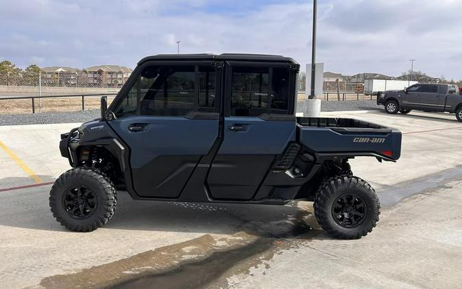 2026 Can-Am® Defender MAX XT CAB HD11 With 10.25 in.display