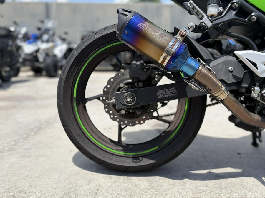 2020 Kawasaki Ninja 400 Base