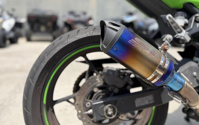 2020 Kawasaki Ninja 400 Base