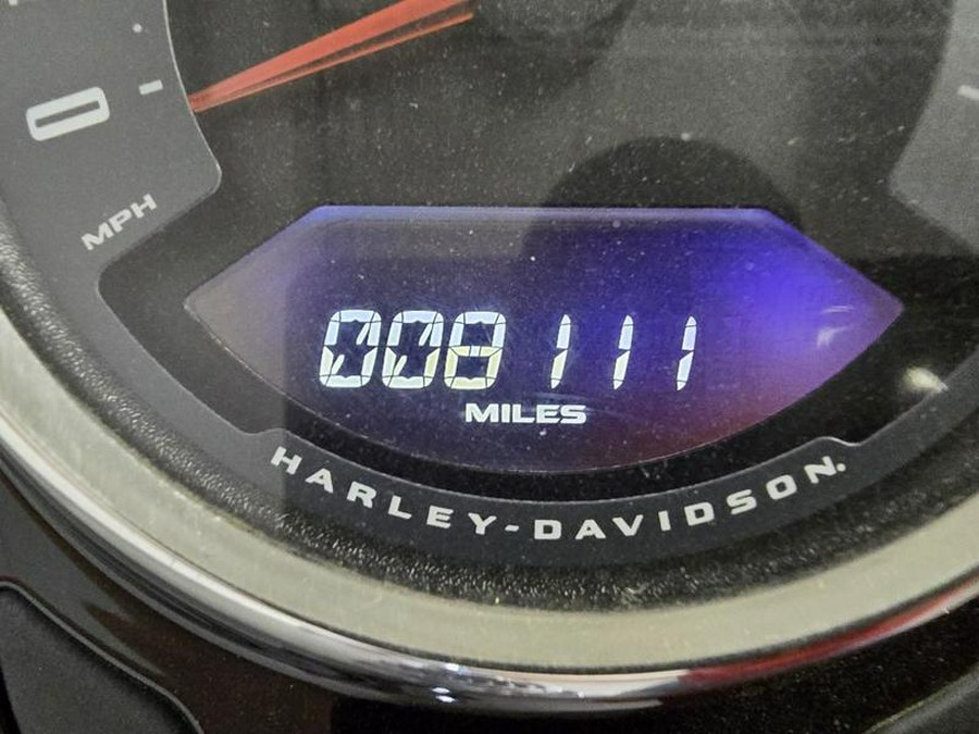 2021 Harley-Davidson® FLSL - Softail Slim®