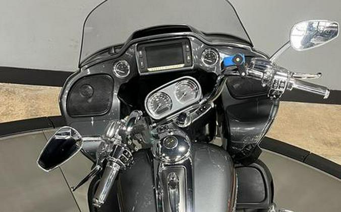 2016 Harley-Davidson® FLTRUSE - CVO™ Road Glide Ultra®