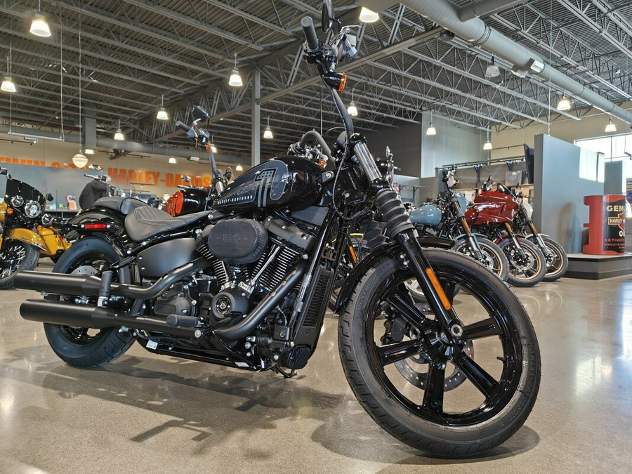 2024 Harley-Davidson Street Bob 114 Vivid Black