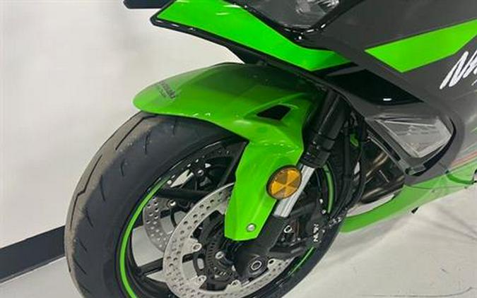 2024 Kawasaki Ninja ZX-6R KRT Edition