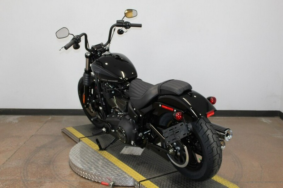 2024 Harley-Davidson Street Bob 114 Vivid Black