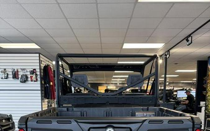 2025 Can-Am® Defender DPS HD10