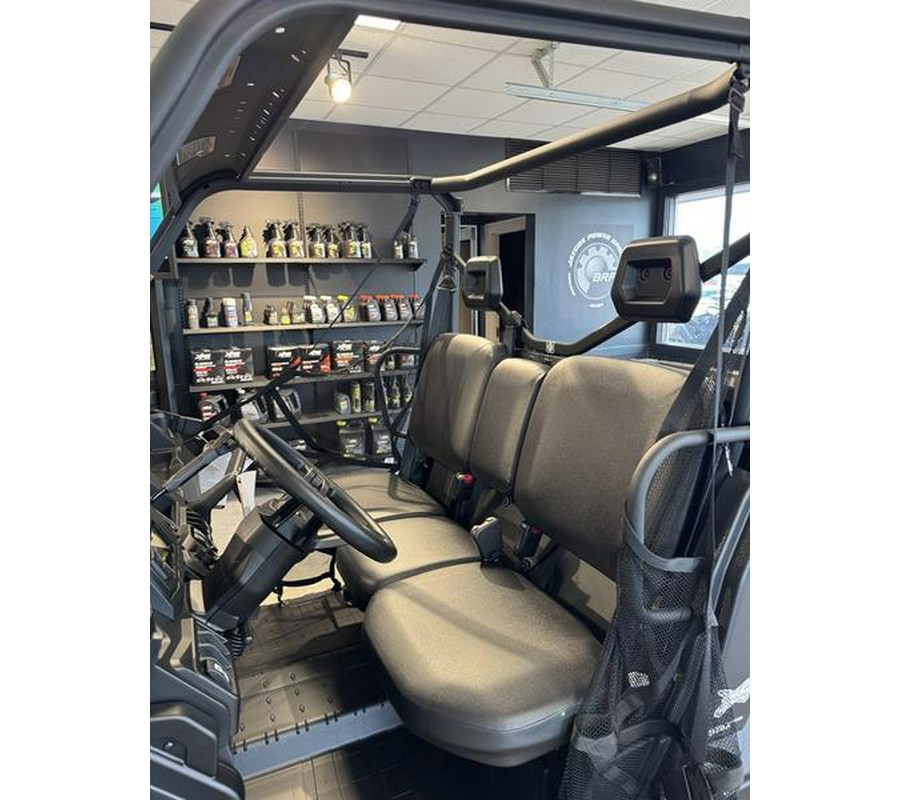 2025 Can-Am® Defender DPS HD10