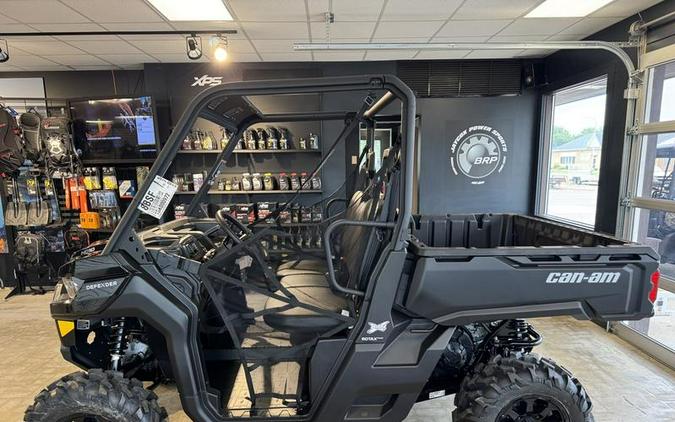 2025 Can-Am® Defender DPS HD10